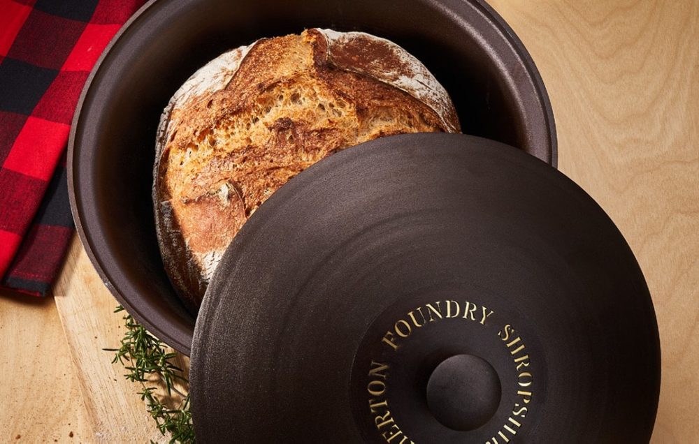 Bread in a black pot with lid